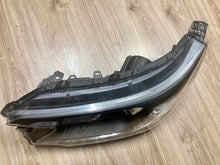Laden Sie das Bild in den Galerie-Viewer, Frontscheinwerfer Honda Cr-V Xenon Links Scheinwerfer Headlight