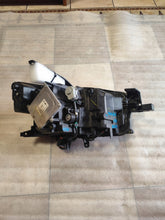 Laden Sie das Bild in den Galerie-Viewer, Frontscheinwerfer Mazda Cx30 DGJ151040 LED Links Scheinwerfer Headlight
