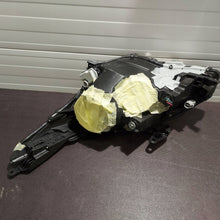 Laden Sie das Bild in den Galerie-Viewer, Frontscheinwerfer Toyota Avensis Celica H279GR-DE Rechts Scheinwerfer Headlight SCH9247905949kc
