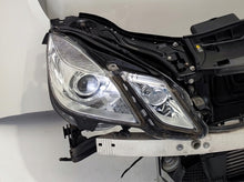 Laden Sie das Bild in den Galerie-Viewer, Frontscheinwerfer Mercedes-Benz W212 A2128201039 Xenon Rechts Headlight