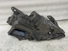 Laden Sie das Bild in den Galerie-Viewer, Frontscheinwerfer Mercedes-Benz Gla A1569062300 Xenon Links Headlight SCH8560796319oz