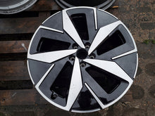 Laden Sie das Bild in den Galerie-Viewer, 1x Alufelge 20 Zoll 8.0" 5x112 45ET Glanz Schwarz 11A601025G VW Id.4 Rim Wheel FEL3145063774sj