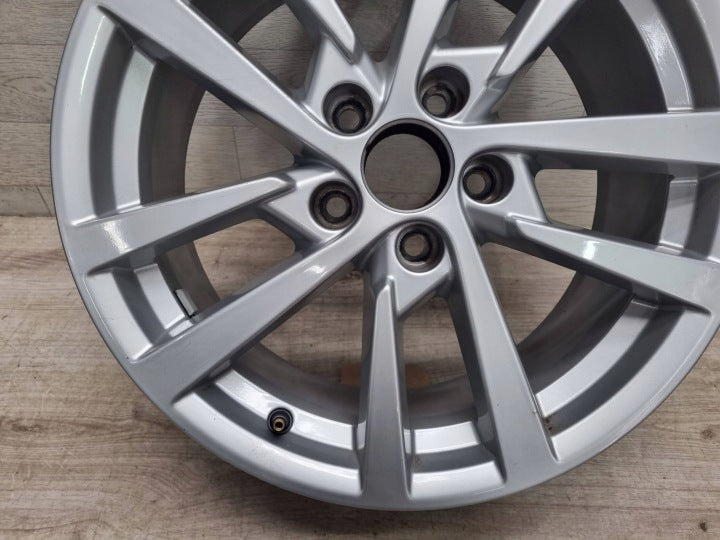 1x Alufelge 17 Zoll 8V0601025CS Audi A3 Rim Wheel FEL7510611354wh