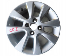 Laden Sie das Bild in den Galerie-Viewer, 1x Alufelge 15 Zoll 6.0" 4x100 Silber 52910-1J805 Hyundai I20 Rim Wheel FEL9475712941hd