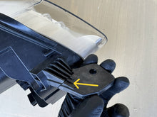 Laden Sie das Bild in den Galerie-Viewer, Frontscheinwerfer Toyota Proace Verso Links Scheinwerfer Headlight SCH9102168801ou