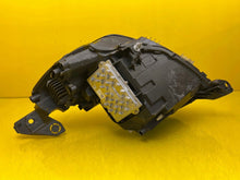 Laden Sie das Bild in den Galerie-Viewer, Frontscheinwerfer Peugeot II 208 9823193480 LED Rechts Scheinwerfer Headlight SCH5033012923ye