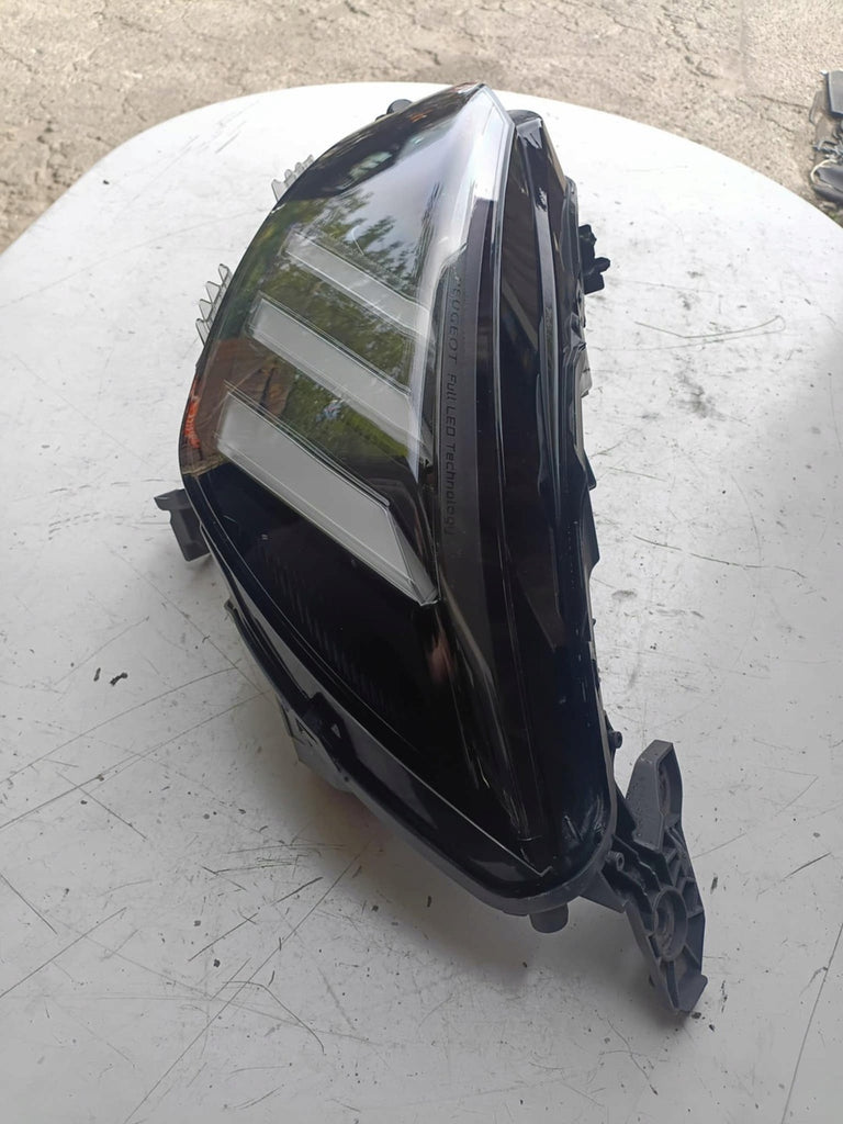 Frontscheinwerfer Peugeot 2008 II 9823194180 Links Scheinwerfer Headlight