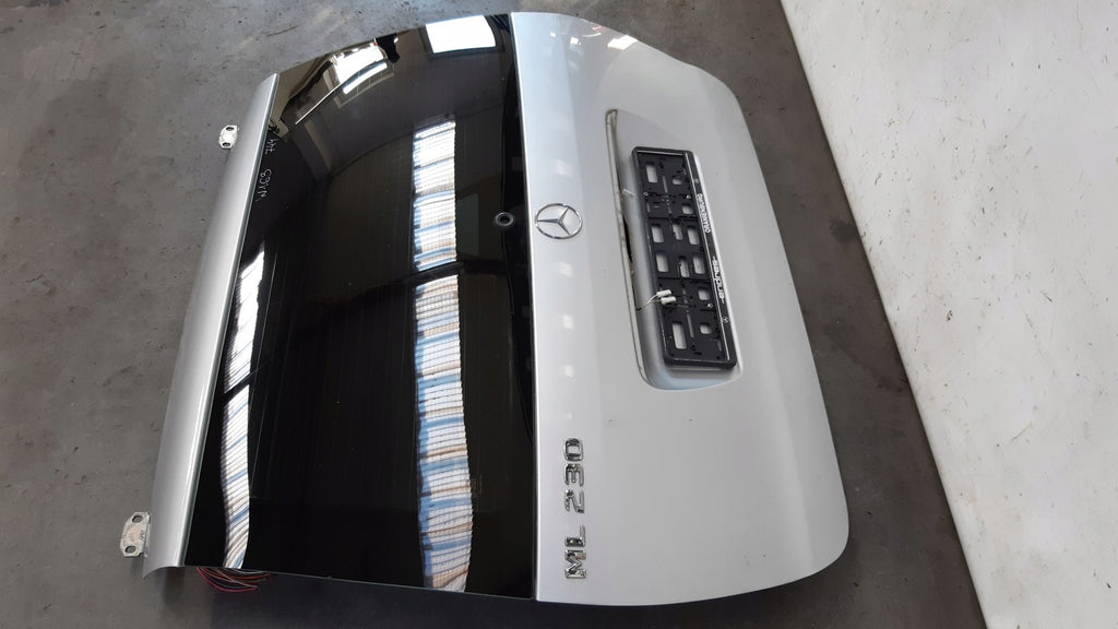Heckklappe Mercedes-Benz W163 W212 Rückseite Schwarz kofferraumklappe Tailgate