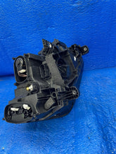 Laden Sie das Bild in den Galerie-Viewer, Frontscheinwerfer Audi Q2 81A941033 Full LED Links Scheinwerfer Headlight