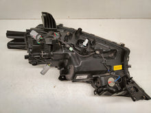 Laden Sie das Bild in den Galerie-Viewer, Frontscheinwerfer Mitsubishi Outlander 8301D3-32 LED Rechts Headlight