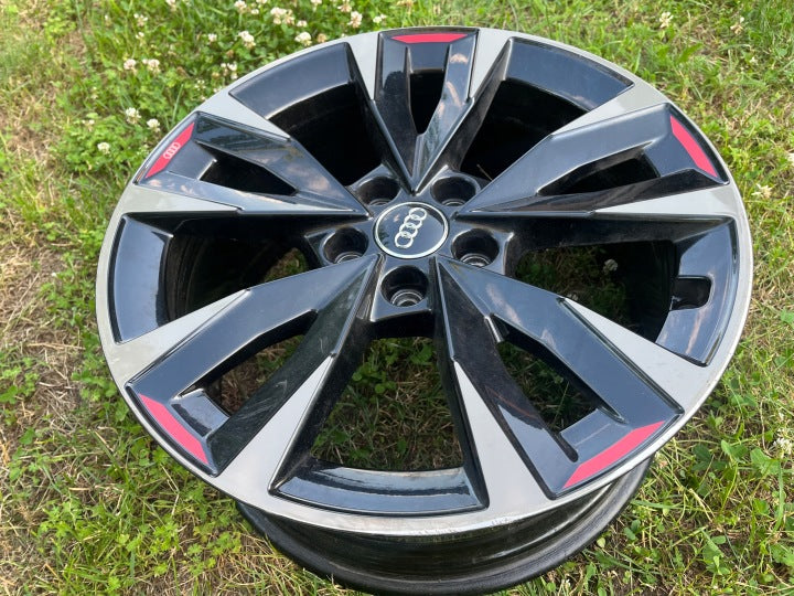 1x Alufelge 18 Zoll 8.0" 5x112 46ET Glanz Schwarz 8Y0071498 Audi A3 Mg Rim Wheel FEL8093859166rf