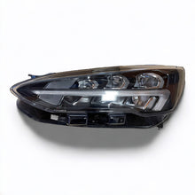 Laden Sie das Bild in den Galerie-Viewer, Frontscheinwerfer Ford Focus MX7B-13E015-EB Links Scheinwerfer Headlight