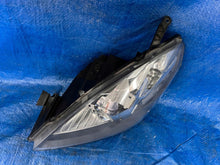 Load image into Gallery viewer, Frontscheinwerfer Opel Zafira B 13252470 Links Scheinwerfer Headlight