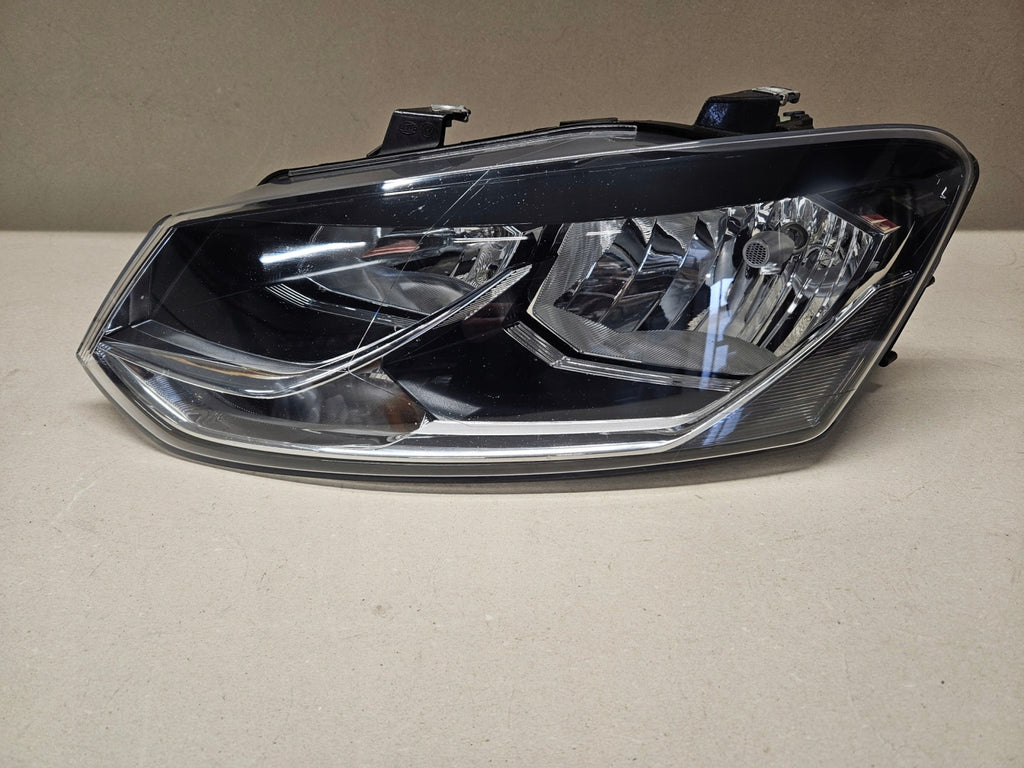 Frontscheinwerfer VW Polo 6C1941005B Links Scheinwerfer Headlight SCH9446732816pa