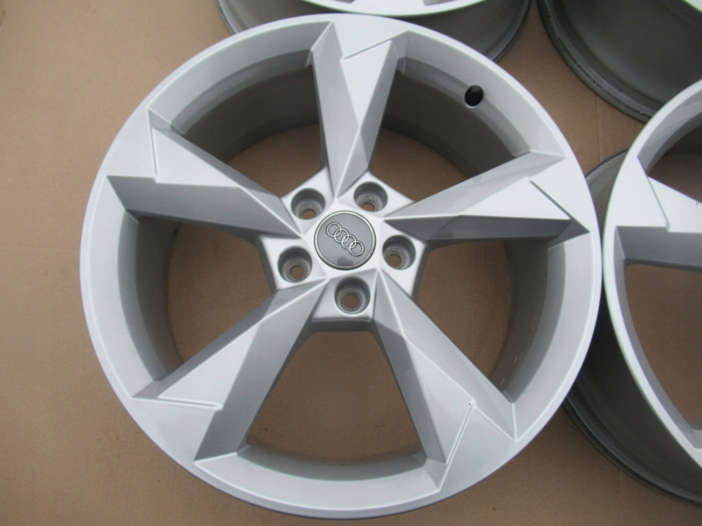 4x Alufelge 19 Zoll 7.0" 5x112 43ET Glanz Silber Audi Q3 Rim Wheel FEL8508213968zx