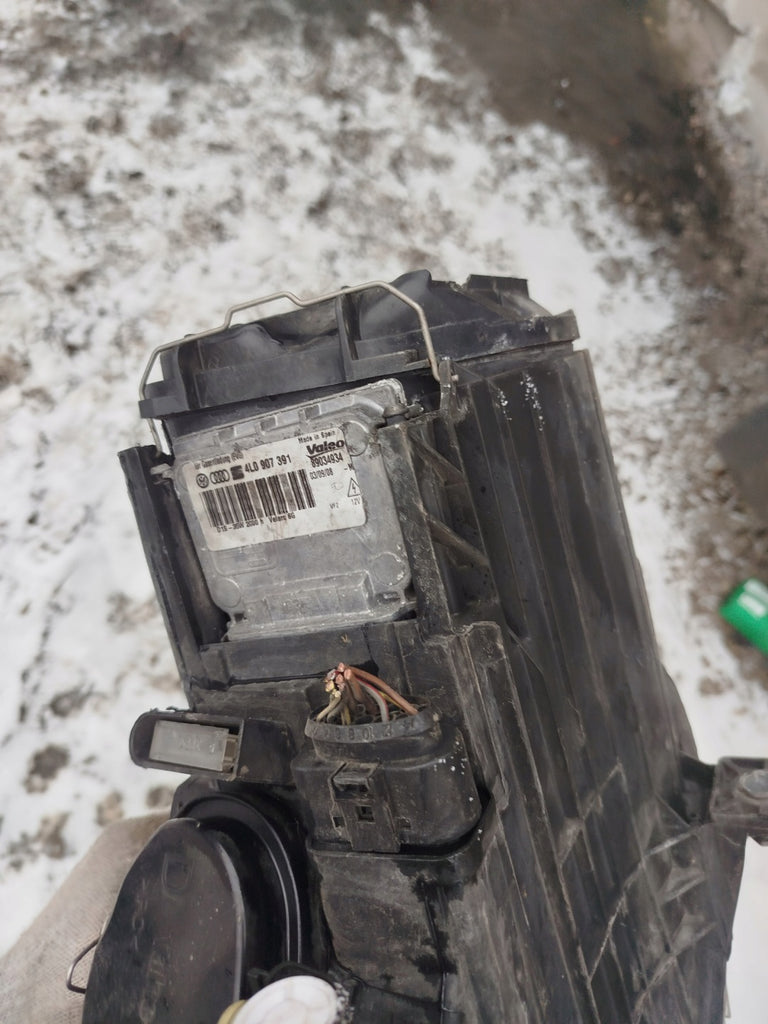 Frontscheinwerfer VW Passat 3C0941751K 3C0941752K Xenon Rechts oder Links SCH9908339097ka