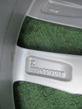 Laden Sie das Bild in den Galerie-Viewer, 1x Alufelge 17 Zoll 6.5" 5x112 43ET Glanz Silber 8Y0601025L Audi A3 Rim Wheel FEL8485600752kr