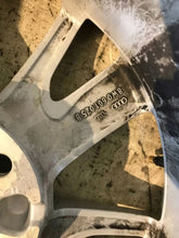 Load image into Gallery viewer, 1x Alufelge 16 Zoll 7.0" 5x112 35ET Glanz 8W0610025B Audi A4 B9 Rim Wheel FEL2387556059qm
