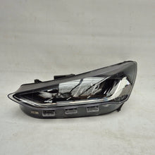 Laden Sie das Bild in den Galerie-Viewer, Frontscheinwerfer Ford Focus NX7B-13E015-CF Full LED Links Headlight SCH9718296692sd