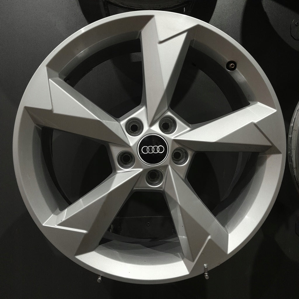 4x Alufelge 19 Zoll 7.0" 5x112 43ET Glanz Silber 83A601025N Audi Q3 Rim Wheel FEL2218374649ln