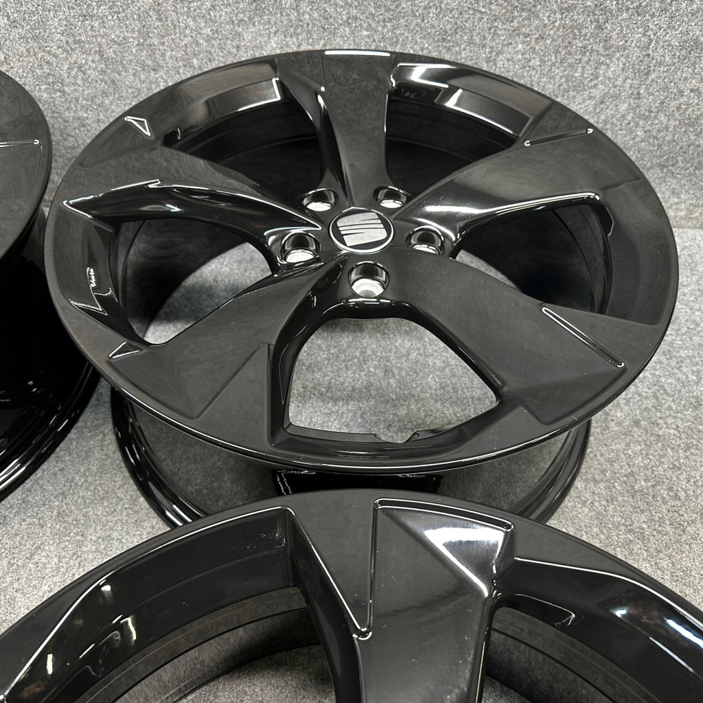 4x Alufelge 18 Zoll 7.5" 5x112 46ET Glanz Schwarz 5FA601025B Seat Leon Rim Wheel FEL4205853868cn