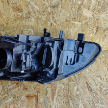 Laden Sie das Bild in den Galerie-Viewer, Frontscheinwerfer Renault Laguna III A048319 260100247R89905208 Rechts Headlight SCH3028080646hd