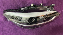 Laden Sie das Bild in den Galerie-Viewer, Frontscheinwerfer BMW 2 F22 F23 8738686-02 Full LED Rechts Headlight