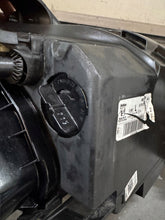 Load image into Gallery viewer, Frontscheinwerfer Seat Ibiza IV 6J1941022E LED Ein Stück (Rechts oder Links) SCH8601126213gp