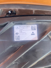 Laden Sie das Bild in den Galerie-Viewer, Frontscheinwerfer Mercedes-Benz W177 A1779062100 Links Scheinwerfer Headlight SCH2378477658pe