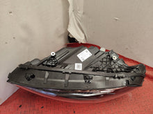 Laden Sie das Bild in den Galerie-Viewer, Frontscheinwerfer Mercedes-Benz W247 A2479066107 LED Links Headlight SCH7227643842od