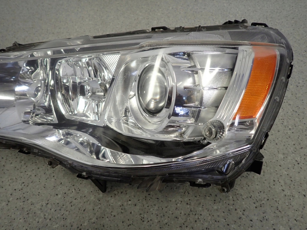 Frontscheinwerfer Mitsubishi Outlander II Xenon Links Scheinwerfer Headlight SCH1001229935vd