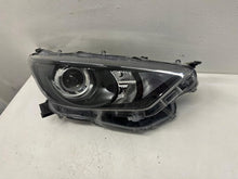 Laden Sie das Bild in den Galerie-Viewer, Frontscheinwerfer Toyota Yaris Rechts Scheinwerfer Headlight SCH7376462697np