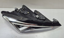 Laden Sie das Bild in den Galerie-Viewer, Frontscheinwerfer Seat Leon 5FB941008G Full LED Ein Stück (Rechts oder Links)