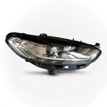 Laden Sie das Bild in den Galerie-Viewer, Frontscheinwerfer Ford Mondeo V 8961-359 90116931 LED Rechts Headlight