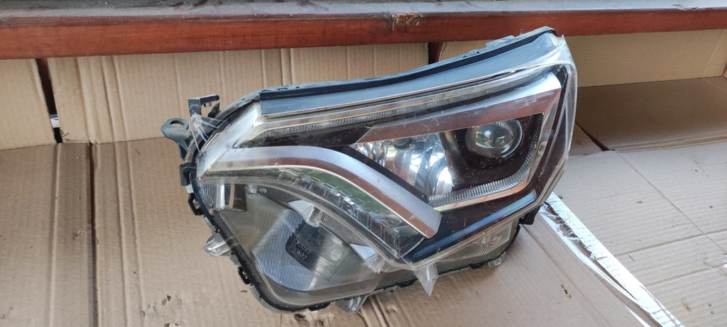 Frontscheinwerfer Toyota W3049K02 LED Links Scheinwerfer Headlight SCH9295887581fo