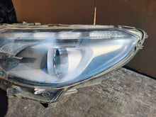 Laden Sie das Bild in den Galerie-Viewer, Frontscheinwerfer Peugeot 2008 I 90167010 9825313980 Links Headlight SCH8968893651he