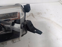 Laden Sie das Bild in den Galerie-Viewer, Frontscheinwerfer Toyota Hilux VIII Full LED Rechts Scheinwerfer Headlight SCH8231190777lz