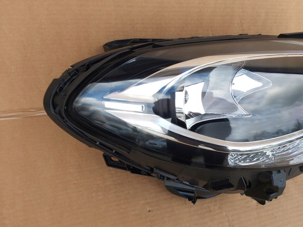 Frontscheinwerfer Mercedes-Benz W246 A2468205461 Halogen Rechts Headlight