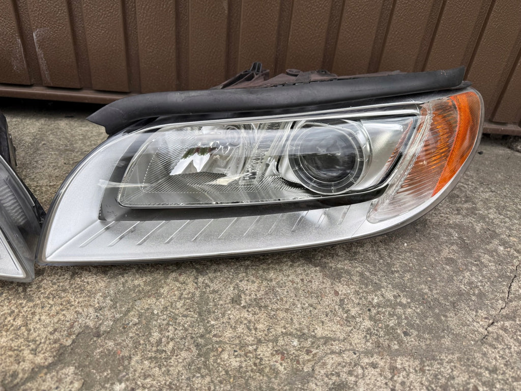 Frontscheinwerfer Volvo V70 I S80 31283920 31283919 Xenon Rechts Headlight SCH5269942255dr
