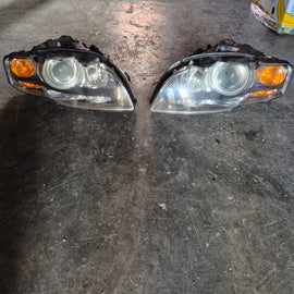 Frontscheinwerfer Audi A4 B7 8E0941003AM 8E0941004AM Ein Satz Headlight