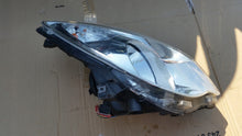 Laden Sie das Bild in den Galerie-Viewer, Frontscheinwerfer Opel Agila B 35100-52K00 Rechts Scheinwerfer Headlight