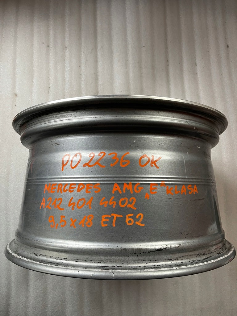 1x Alufelge 18 Zoll 9.5" 5x112 52ET Glanz A2124014402 Mercedes-Benz Amg FEL6796941789an