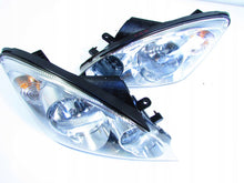 Laden Sie das Bild in den Galerie-Viewer, Frontscheinwerfer Kia Ceed 921011H010 Ein Stück (Rechts oder Links) Headlight