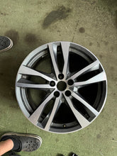 Load image into Gallery viewer, 1x Alufelge 19 Zoll 8.5&quot; 5x112 4K0601025H Audi A6 C8 Rim Wheel