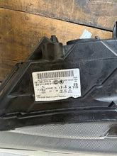 Laden Sie das Bild in den Galerie-Viewer, Frontscheinwerfer Skoda Superb III 3V1941015A Xenon Links Scheinwerfer Headlight SCH2886932931eq
