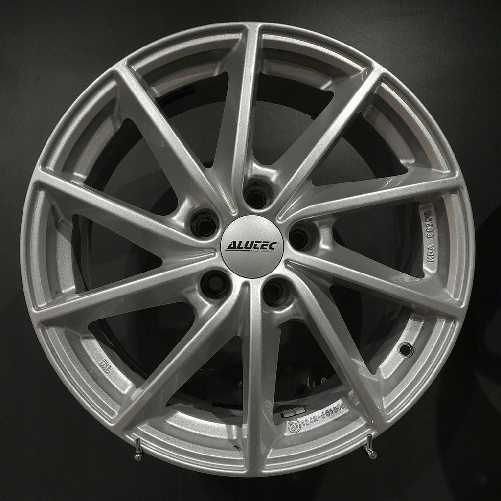 4x Alufelge 17 Zoll 7.0" 5x112 40ET F605028 KBA50790 Skoda Superb I Passat B7 FEL1137657761oz
