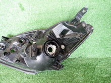 Laden Sie das Bild in den Galerie-Viewer, Frontscheinwerfer Toyota Yaris OD-158 Rechts Scheinwerfer Headlight