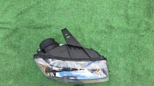 Laden Sie das Bild in den Galerie-Viewer, Frontscheinwerfer Jeep Grand Cherokee 55079408AJ Rechts Scheinwerfer Headlight SCH5404460536dw