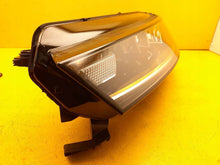 Laden Sie das Bild in den Galerie-Viewer, Frontscheinwerfer Skoda Octavia IV 5E4941015 LED Ein Stück (Rechts oder Links) SCH3801088430st