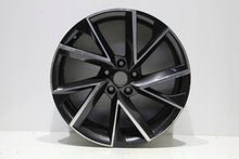 Laden Sie das Bild in den Galerie-Viewer, 1x Alufelge 19 Zoll 8.0&quot; 5x112 45ET Glanz Schwarz 57A601025R Skoda Karoq